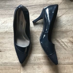 Navy Pumps